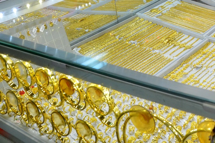 Giá vàng hôm nay 28-8: Vàng SJC lại vượt mốc 68 triệu đồng/lượng - Ảnh 2.