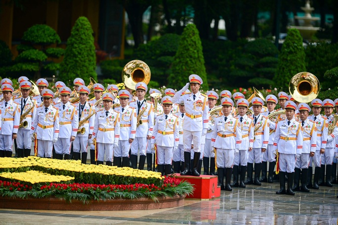 Nghi lễ đón, tiếp nguyên thủ quốc gia thăm cấp nhà nước như thế nào? - Ảnh 1. Nghi lễ đón, tiếp nguyên thủ quốc gia thăm cấp nhà nước như thế nào? - Ảnh 1.