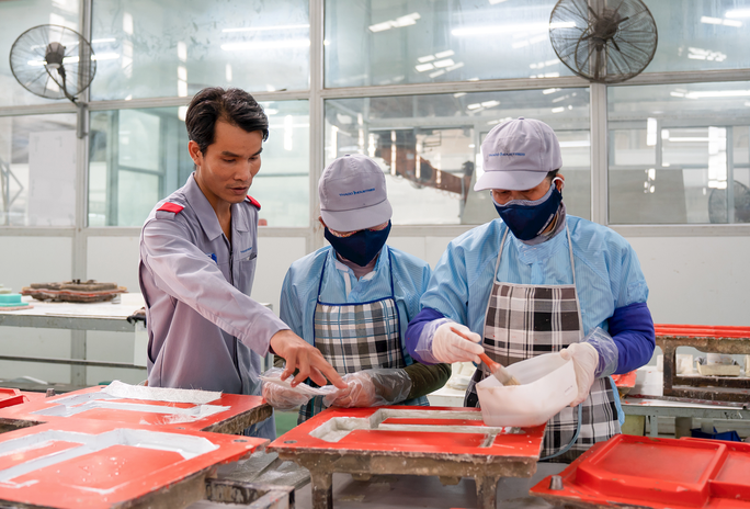 Đào tạo nghề cho lao động mất việc - Ảnh 2.