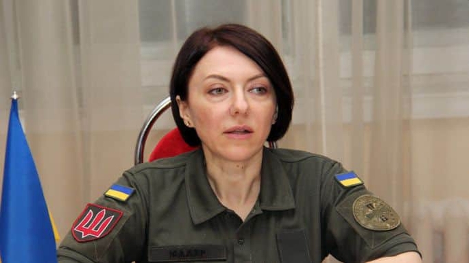 Ukraine trảm 6 thứ trưởng quốc phòng cùng lúc - Ảnh 1.