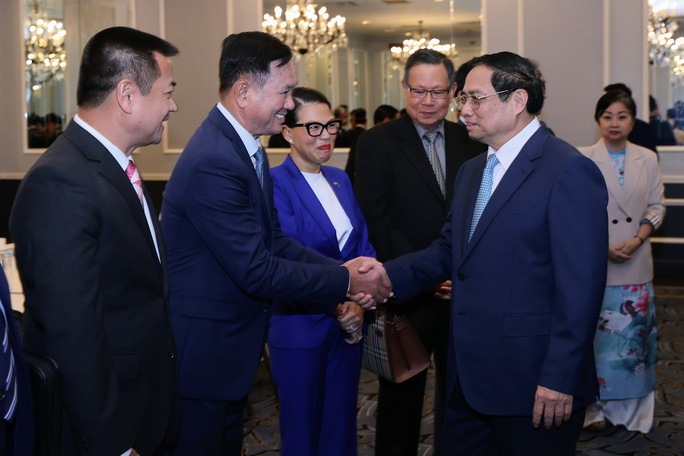 Thủ tướng Phạm Minh Chính ăn sáng làm việc với lãnh đạo doanh nghiệp Việt kiều - Ảnh 1.