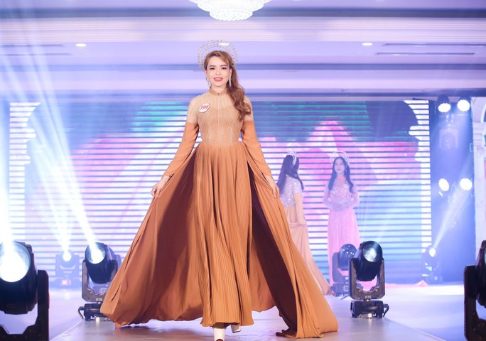 Lộ diện dàn thí sinh vào chung kết của Hoa hậu Doanh nhân Đất Việt 2023 - Ảnh 9.