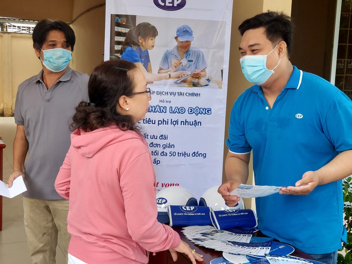Giúp công nhân - lao động tránh bẫy tín dụng đen - Ảnh 2.
