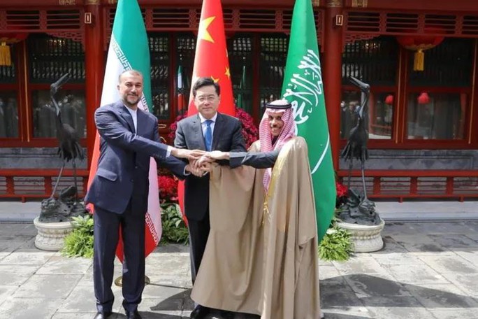 Hai đại kình địch Ả Rập Saudi và Iran "phá băng" hoàn toàn