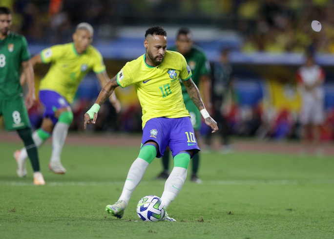Neymar vượt kỷ lục của Vua Pele, Brazil thắng giòn giã Bolivia - Ảnh 2.