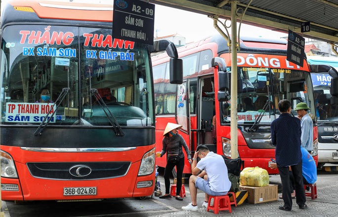 Đề xuất bỏ quy định tuổi tối đa của người lái xe ôtô chở người - Ảnh 1.