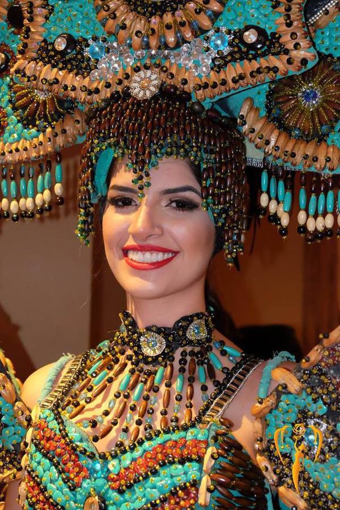 Nguyễn Phương Khánh thắng giải vàng trang phục dân tộc cuộc thi Hoa hậu Trái đất - Ảnh 7.