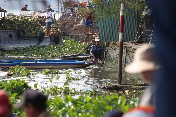 Cá chép đưa ông Táo bị xử đẹp khi vừa đến sông Sài Gòn - Ảnh 15.