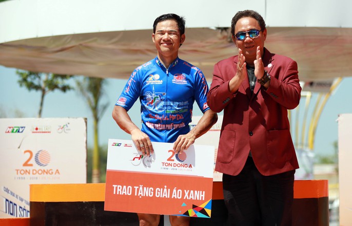 Thành Tâm đoạt Áo vàng ở xứ hoa vàng trên cỏ xanh - Ảnh 13. Thành Tâm đoạt Áo vàng ở xứ hoa vàng trên cỏ xanh - Ảnh 13.