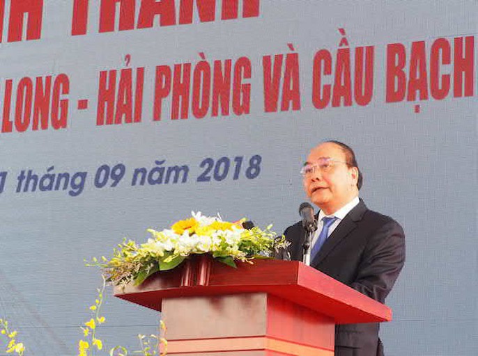 Thủ tướng, nguyên Thủ tướng cắt băng khánh thành xa lộ Hạ Long-Hải Phòng - Ảnh 2. Thủ tướng, nguyên Thủ tướng cắt băng khánh thành xa lộ Hạ Long-Hải Phòng - Ảnh 2.