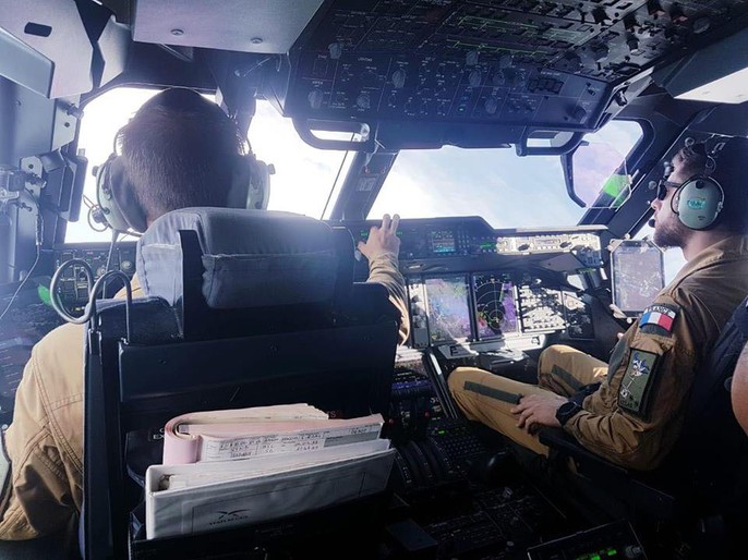 Soi nội thất máy bay A400M của không quân Pháp - Ảnh 4. Soi nội thất máy bay A400M của không quân Pháp - Ảnh 4.