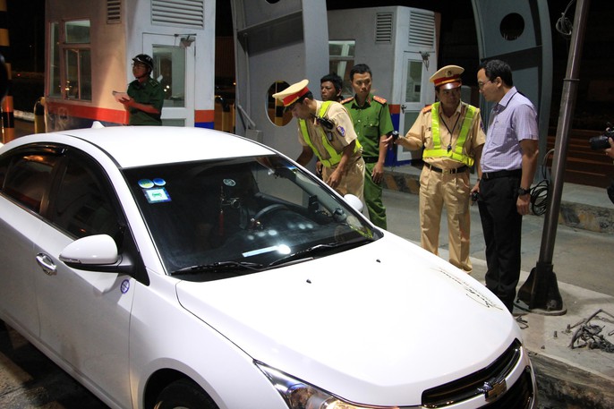 TP HCM: Phát hiện 10 tài xế đang phê khi ôm vô lăng - Ảnh 7. TP HCM: Phát hiện 10 tài xế đang phê khi ôm vô lăng - Ảnh 7.