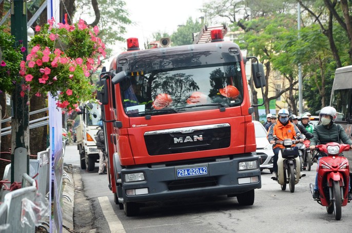 Triển khai xe bọc thép bảo vệ an ninh Hội nghị thượng đỉnh Mỹ-Triều Tiên - Ảnh 7.