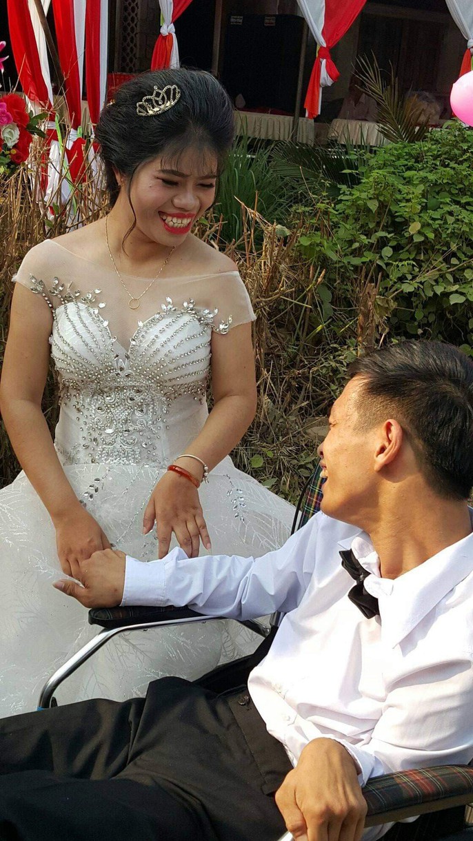 Lá»
cưá»i trên xe lÄn lay Äá»ng hà ng triá»u trái tim - Ảnh 8.