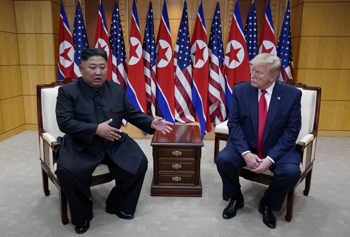 Hình ảnh lịch sử khi Tổng thống Trump gặp ông Kim Jong-un tại Bàn Môn Điếm - Ảnh 7.