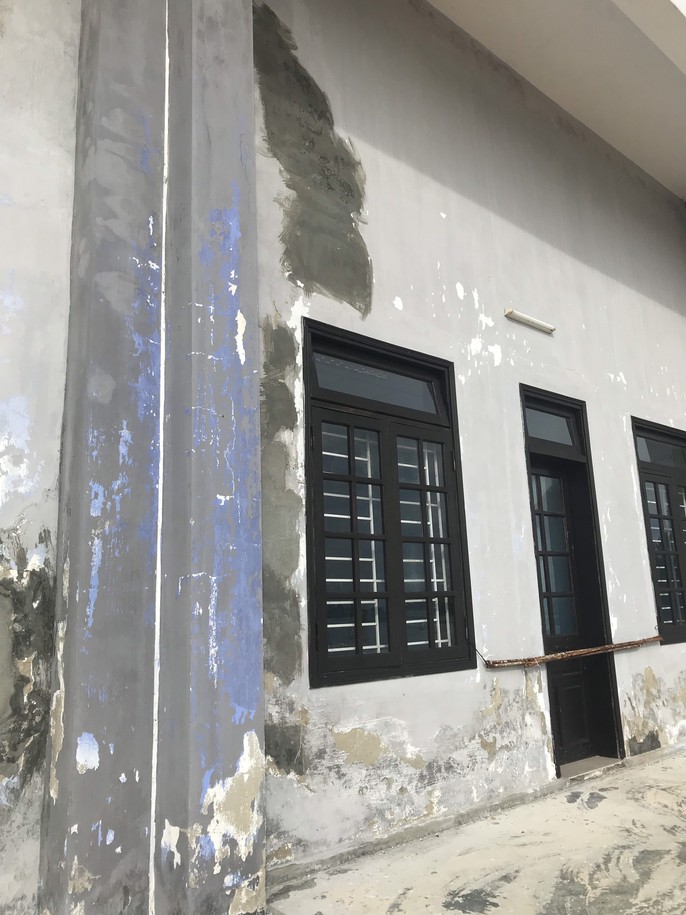 Sân vận động xây dựng 6 năm, chỉ có khán đài