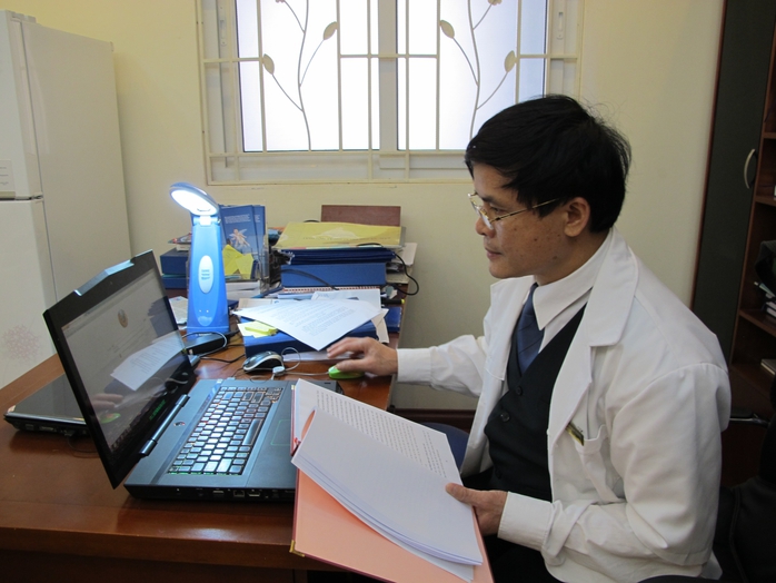 
	Bác sĩ Vương Văn Vệ, người thực hiện ca thụ tinh ống nghiệm đặc biệt