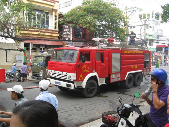 Xe cứu hỏa được điều động đến khách sạn