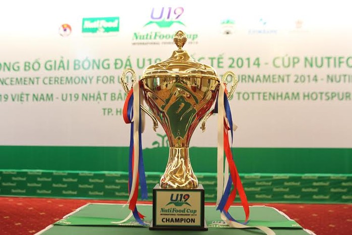 
	Chiếc cúp Giải U19 quốc tế Nutifood 2014