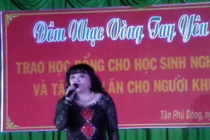 
	Ca sĩ Hương Lan