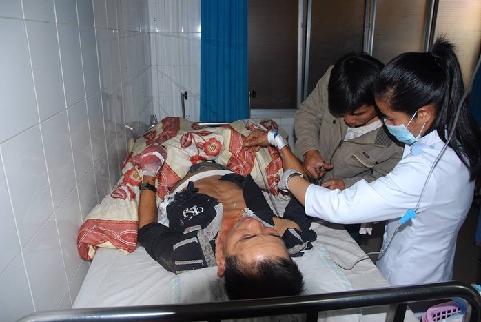 Ông Trương Hồng Dương đang cấp cứu tại Bệnh viện Đa khoa tỉnh Lâm Đồng