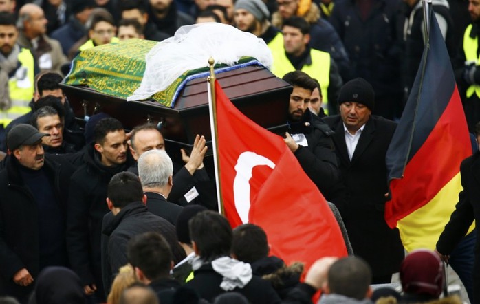 Đám tang của Tugce Albayrak hôm 3-12. Ảnh: Reuters