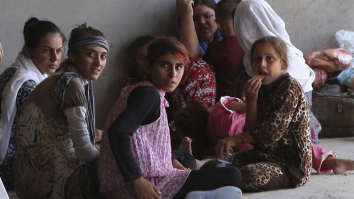 Nhiều phụ nữ người Yazidi bị IS giam cầm và biến thành nô lệ tình dục. Ảnh: Reuters