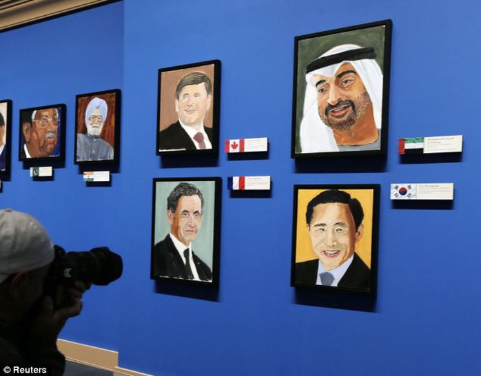 24 nhà lãnh đạo đã đi vào tranh vẽ của ông Bush. Ảnh: Reuters