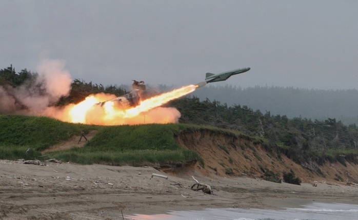 Tên lửa được phóng trong một cuộc thử nghiệm của Nga. Ảnh: Global Military Review