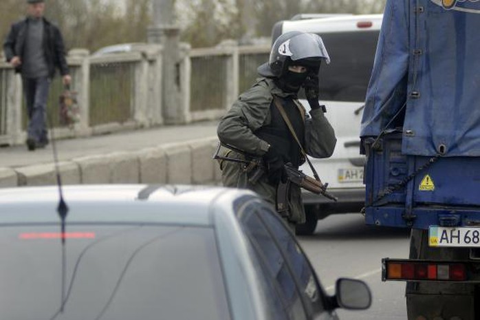 Căng thẳng ở miền Đông Ukraine tiếp tục leo thang. Ảnh: Reuters