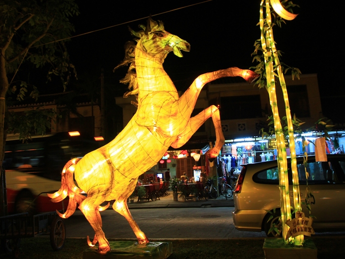 Tác phẩm đèn lồng hình ngựa có tên Mã đáo thành công của học sinh Trường Tiểu học Cẩm Phô, TP Hội An