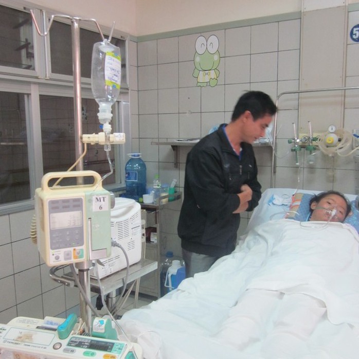 Việc truyền dịch cần theo chỉ định của bác sỹ (ảnh chụp tại Bệnh viện Bạch Mai).  Ảnh: P.T