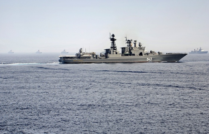 Tàu khu trục hạm tên lửa của Nga Marshal Shaposhnikov đang tham gia cuộc tập trận Komodo 2014. Ảnh: ITAR-TASS