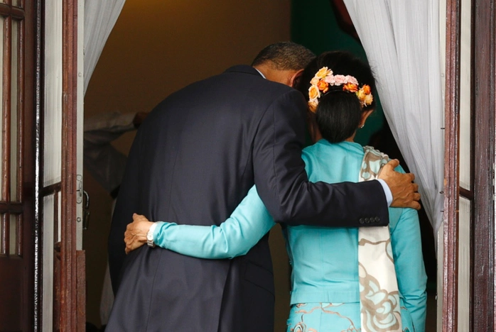 Barack Obama e Aung San Suu Kyi (Reuters)