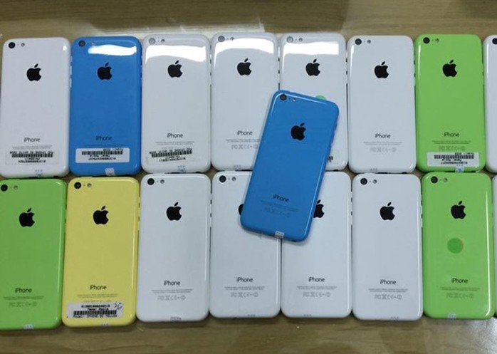 Những chiếc iPhone 5C đã qua sử dụng đang trở thành món hàng hot trên thị trường di động tầm trung.