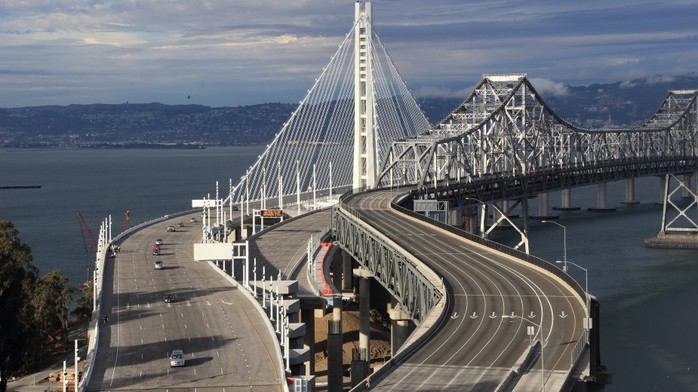 Cầu San Francisco-Oakland Bay khánh thành hôm 1-5