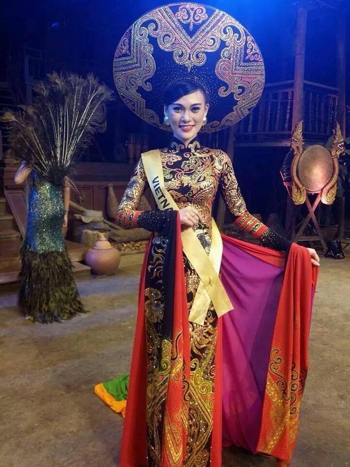 Cao Thùy Linh tại cuộc thi Miss Grand International 2014