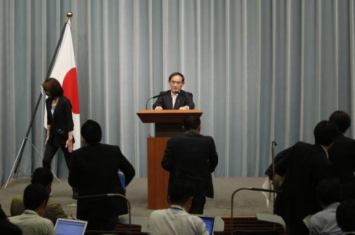 Chánh văn phòng Nội các Yoshihide Suga cho hay cuộc hội đàm giữa Nhật Bản và Triều Tiên vẫn sẽ diễn ra như dự kiến. Ảnh: Reuters