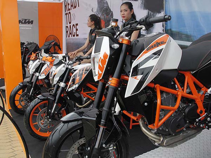 KTM của Áo mang tới Vietnam Motorbike Festival 2014 những dòng xe mới nhất của mình như: Adventure 1190, 990 SUPER DUKE R, Duke 390… KTM của Áo mang tới Vietnam Motorbike Festival 2014 những dòng xe mới nhất của mình như: Adventure 1190, 990 SUPER DUKE R, Duke 390…