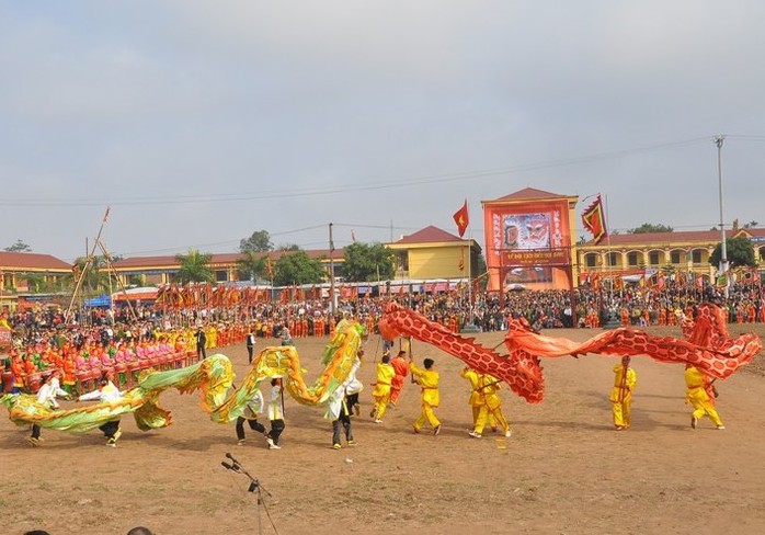 Đây là lần thứ 6, hình ảnh vua Lê Đại Hành được tái hiện tại lễ hội Tịch Điền ở Hà Nam.