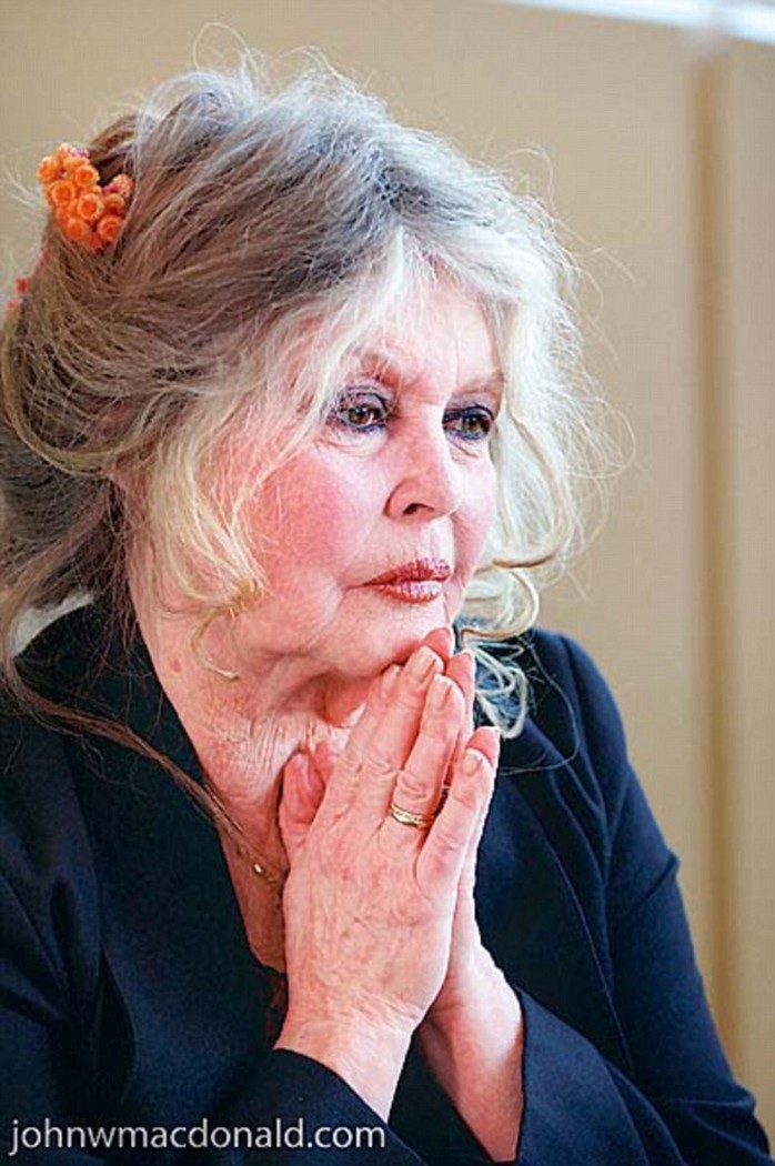 Brigitte Bardot chấp nhận tuổi già và thấy đời mình chẳng có gì đáng phàn nàn