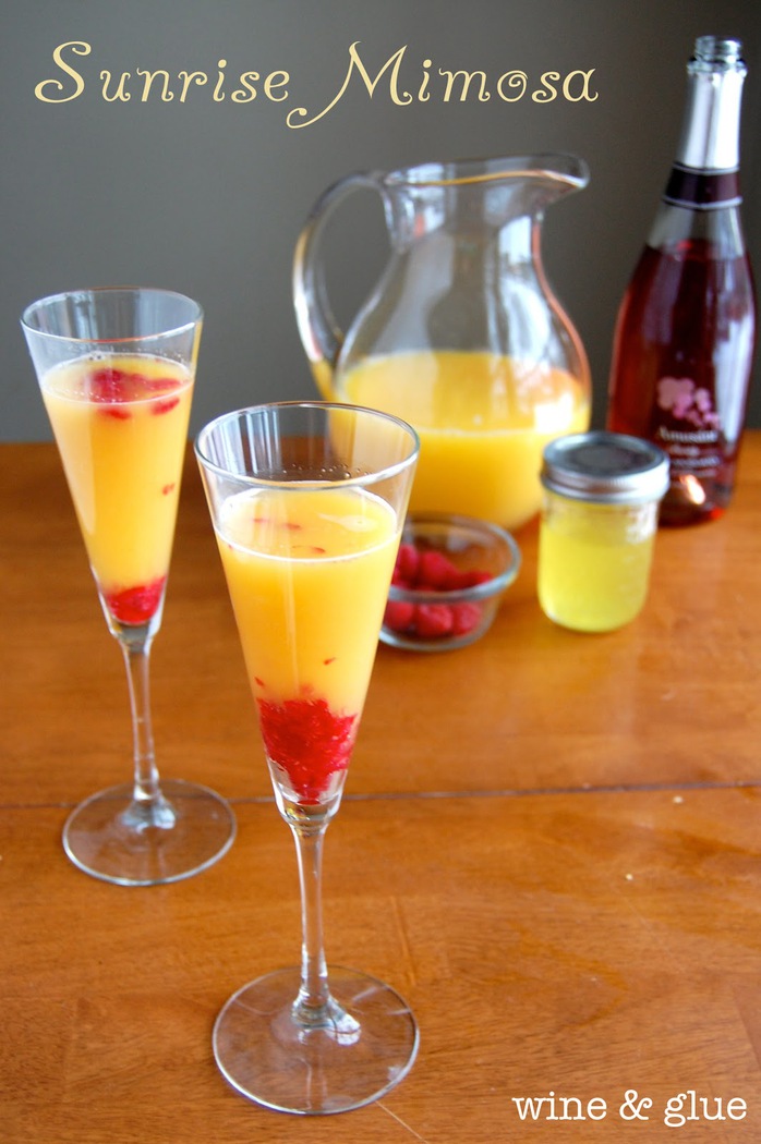 Nước ép và rượu nhẹ mimosa