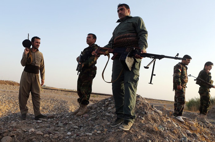 Lực lượng người Kurd chờ tiếp viện tại biên giới Syria - Thổ Nhĩ Kỳ