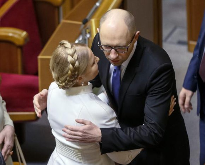 Ông Arseny Yatseniuk tiếp tục làm Thủ tướng Ukraine. Ảnh: Reuters
