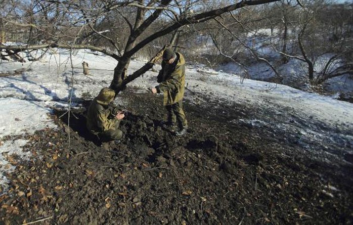 Pháo kích tại TP Donetsk những ngày gần đây. Ảnh: Reuters