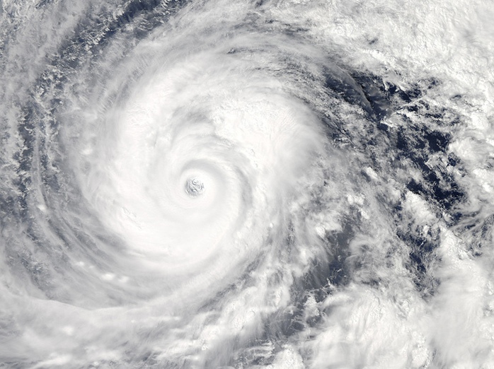 Ảnh chụp vệ tinh bão Vongfong. Ảnh: Reuters