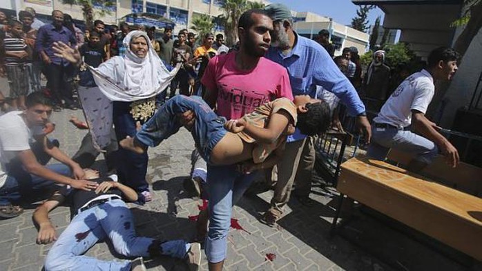Hứng chịu hậu quả cuộc chiến vẫn là những người dân Palestine vô tội. Ảnh: Reuters