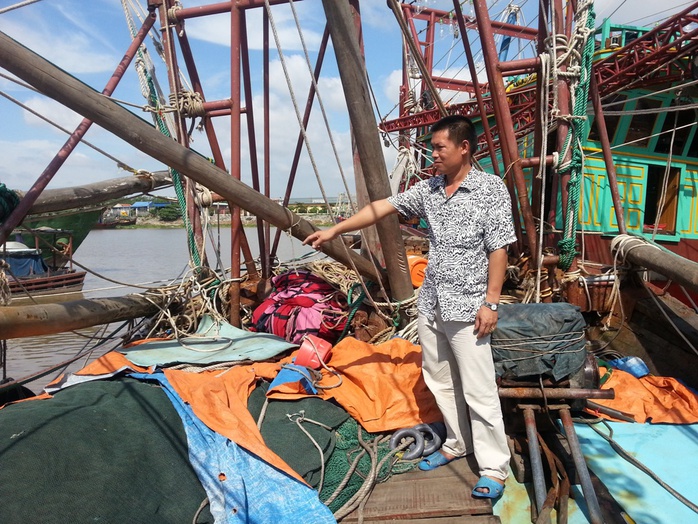 Tàu cá của ông Quang bị thiệt hại nặng
