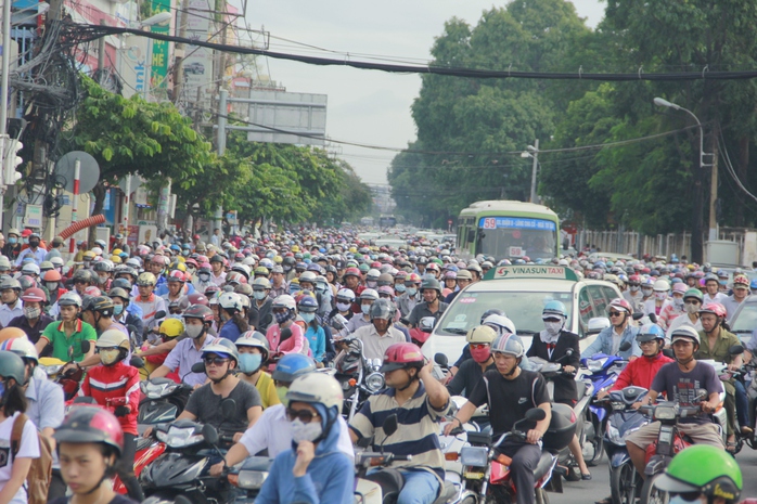 Ùn tắc nghiêm trọng tại đường Nguyễn Kiệm (quận Gò Vấp) hướng về trung tâm thành phố