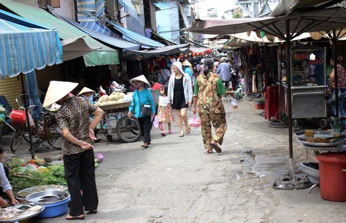 Chợ Nguyễn Tri Phương (quận 10 ) vắng vẻ lạ thường trong buổi sáng ngày 2-9